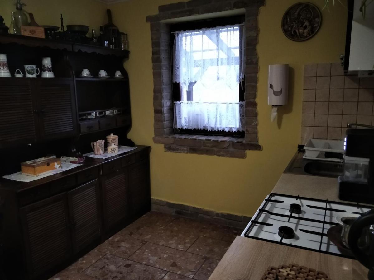 Moezsi Apartman Tolna المظهر الخارجي الصورة