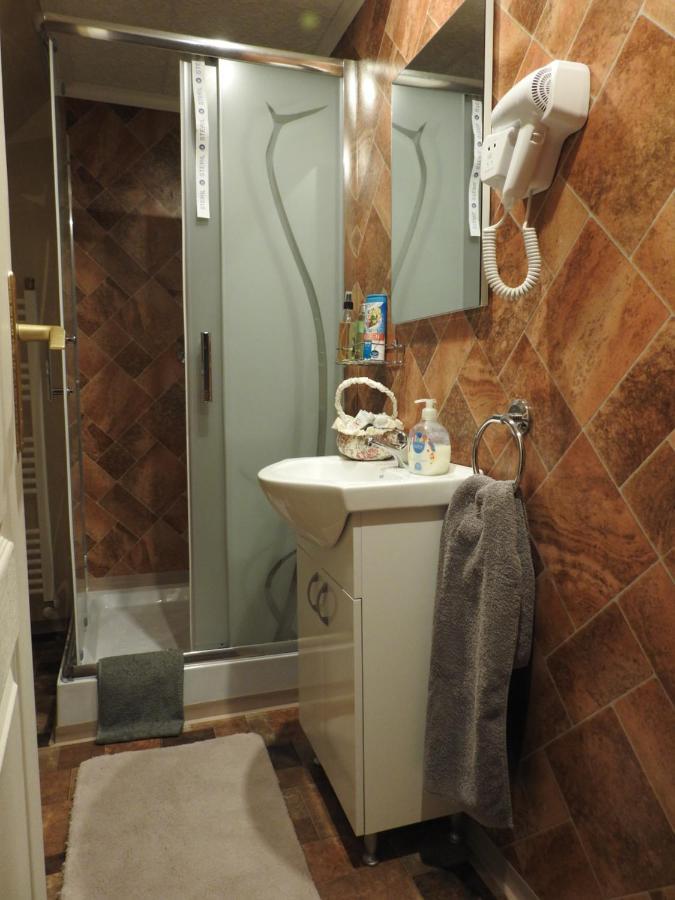 Moezsi Apartman Tolna المظهر الخارجي الصورة